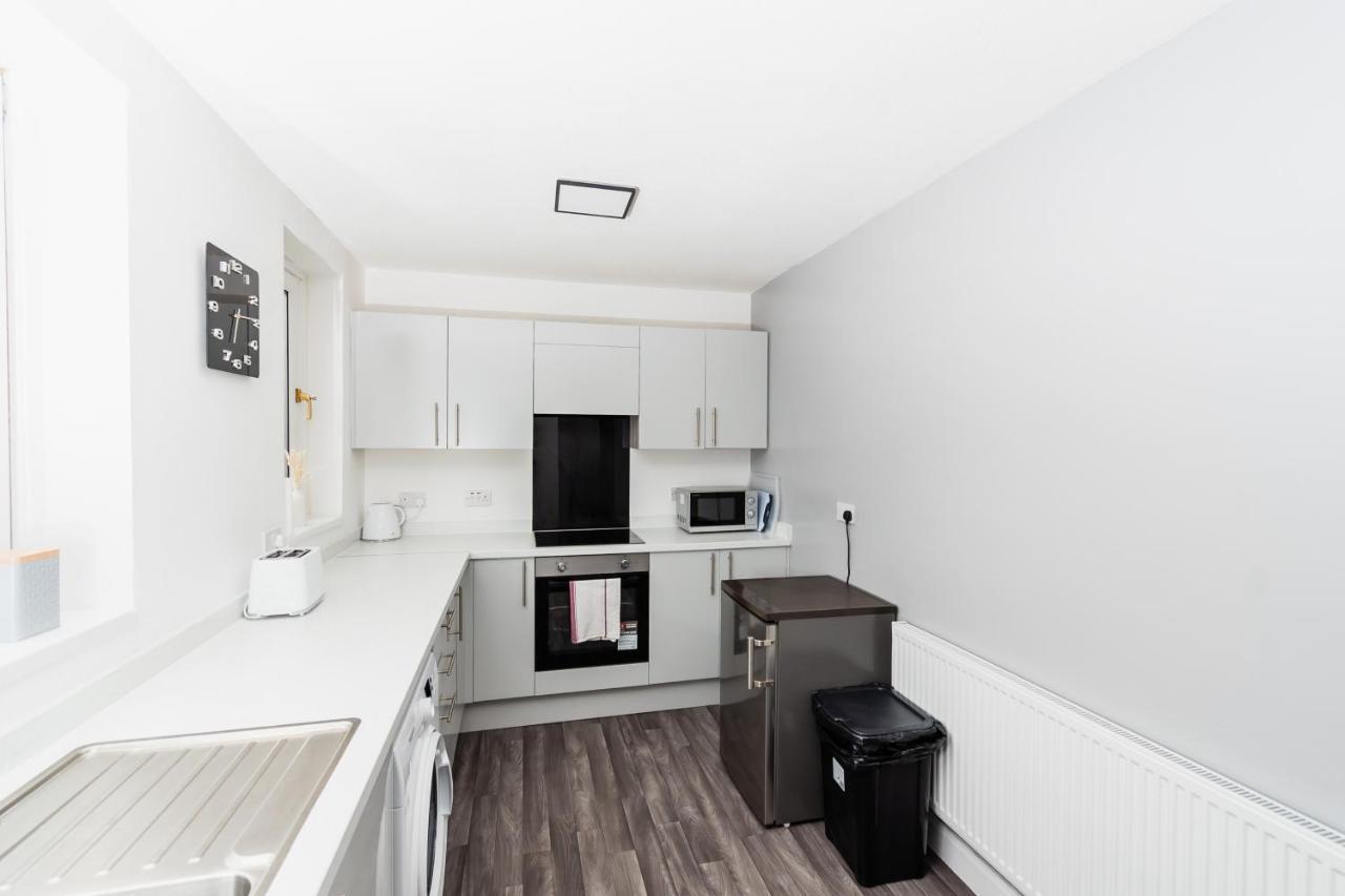 Greenbourne - 4 Bedrooms Sleeps 8 Free Parking Гейтсхед Экстерьер фото